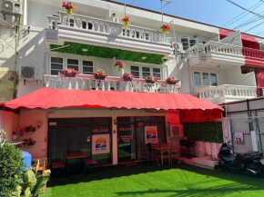 Sea View Jomtien Guest House